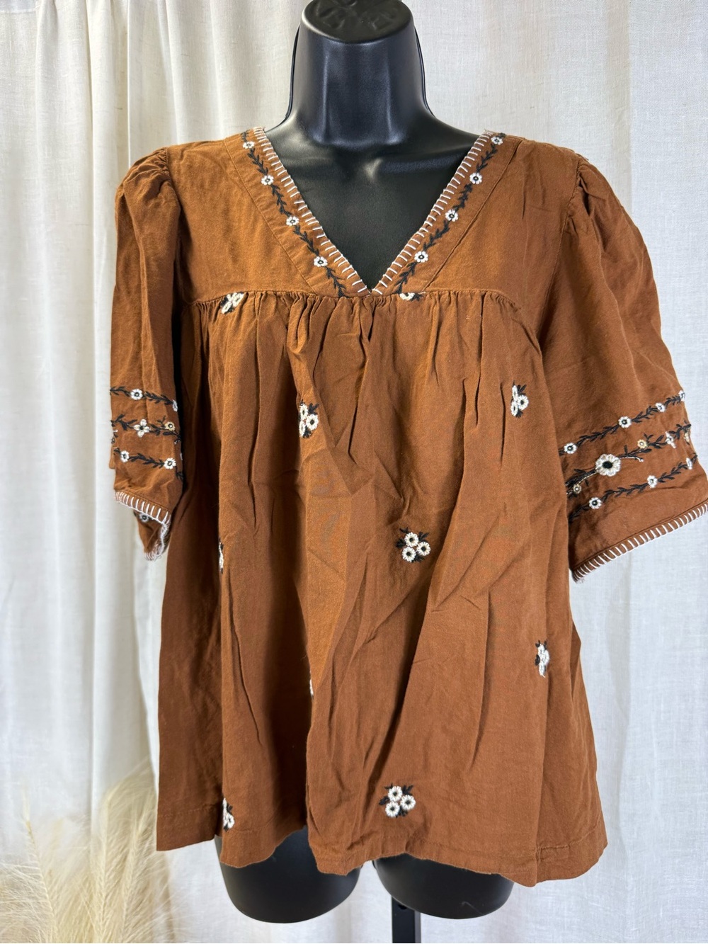 Old Navy Rust Brown Embroidered V-Neck Tunic